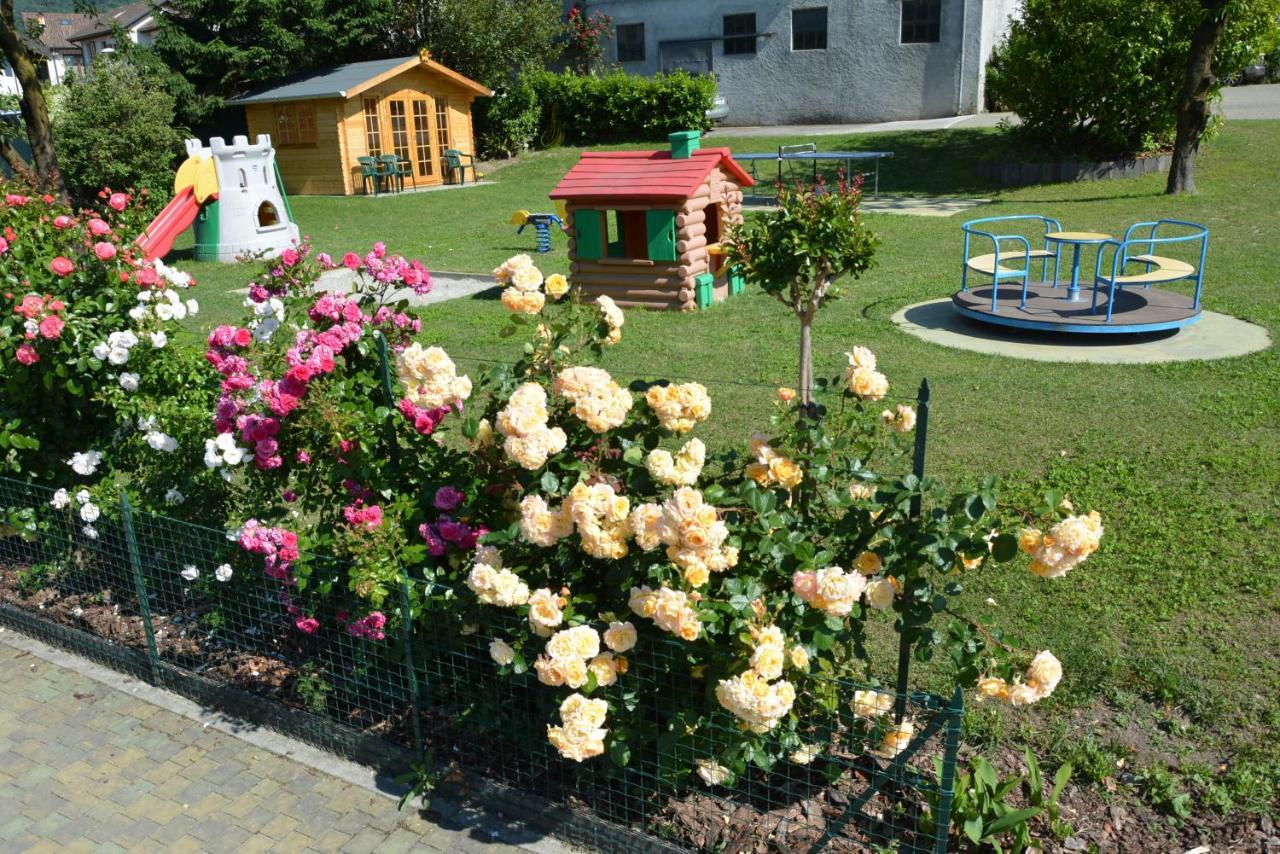 Residence Girasole Casa Gialla Colico Εξωτερικό φωτογραφία