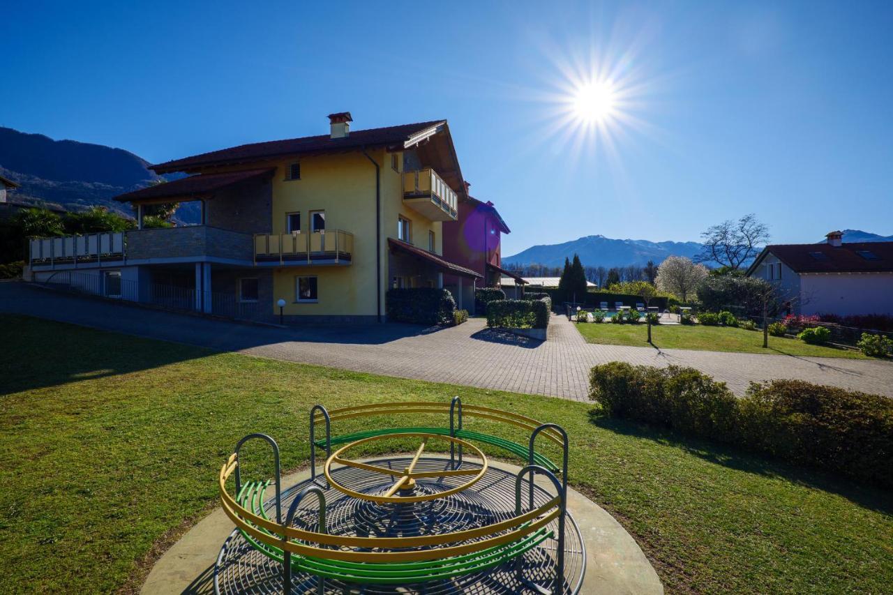 Residence Girasole Casa Gialla Colico Εξωτερικό φωτογραφία