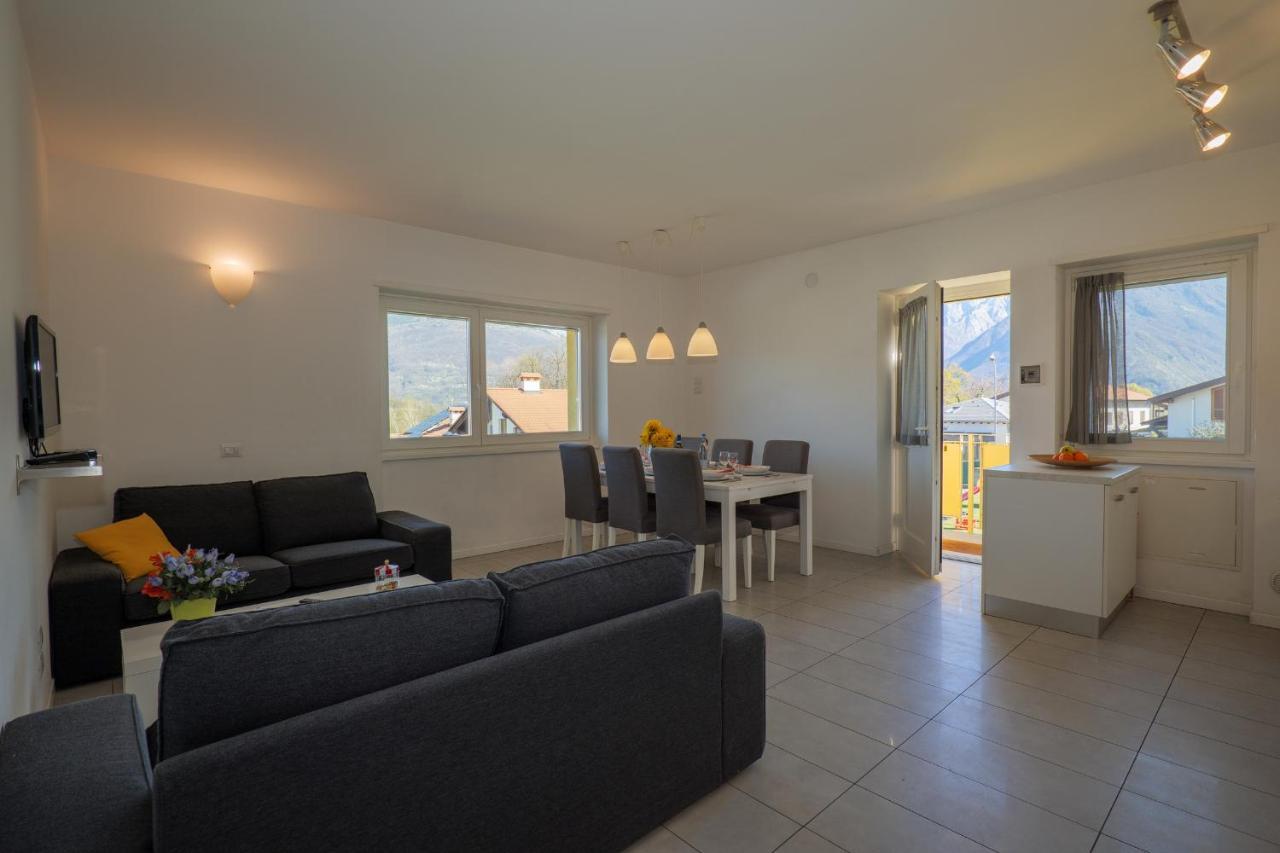 Residence Girasole Casa Gialla Colico Εξωτερικό φωτογραφία