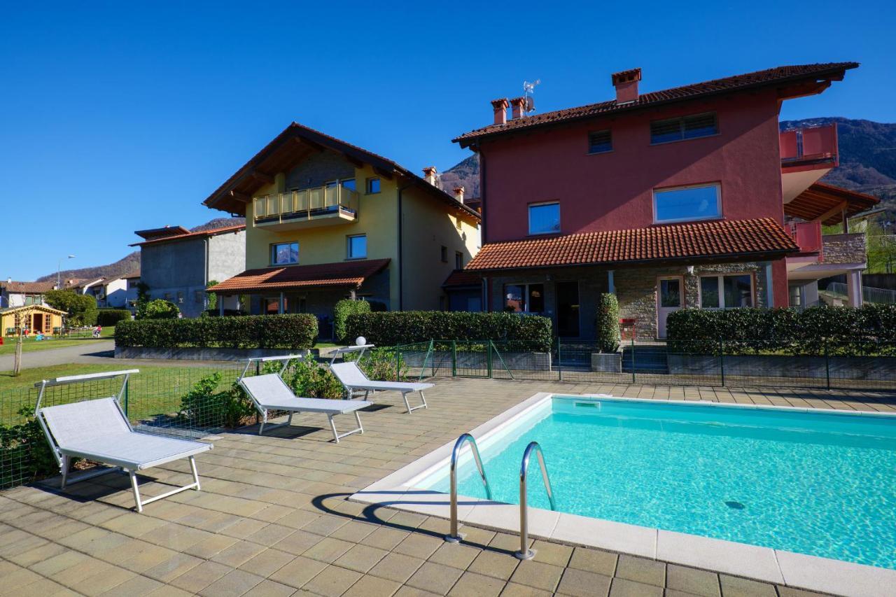 Residence Girasole Casa Gialla Colico Εξωτερικό φωτογραφία