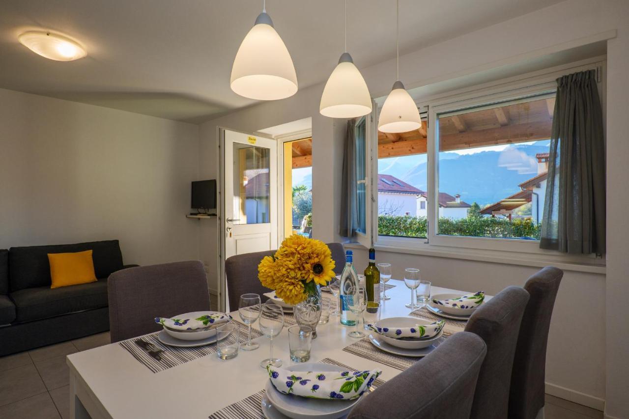 Residence Girasole Casa Gialla Colico Εξωτερικό φωτογραφία