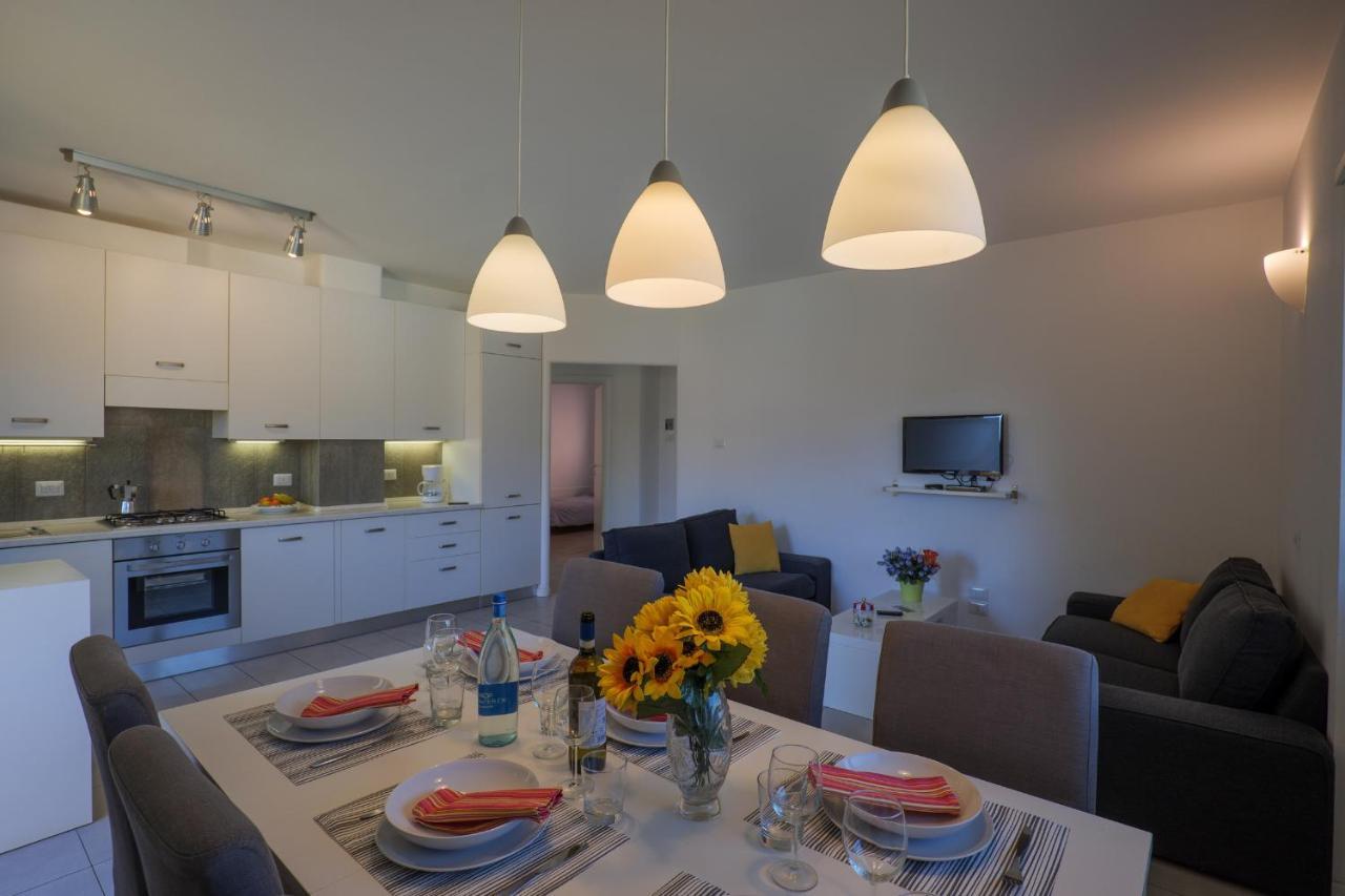 Residence Girasole Casa Gialla Colico Εξωτερικό φωτογραφία